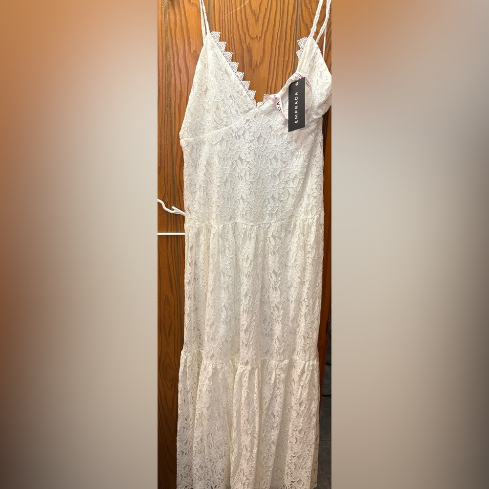 Elegant White Lace Maxi Dress